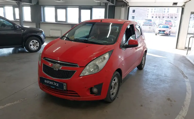 Chevrolet Spark 2013 года за 2 500 000 тг. в Астана