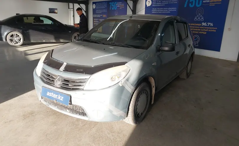 Renault Sandero 2010 года за 2 300 000 тг. в Астана