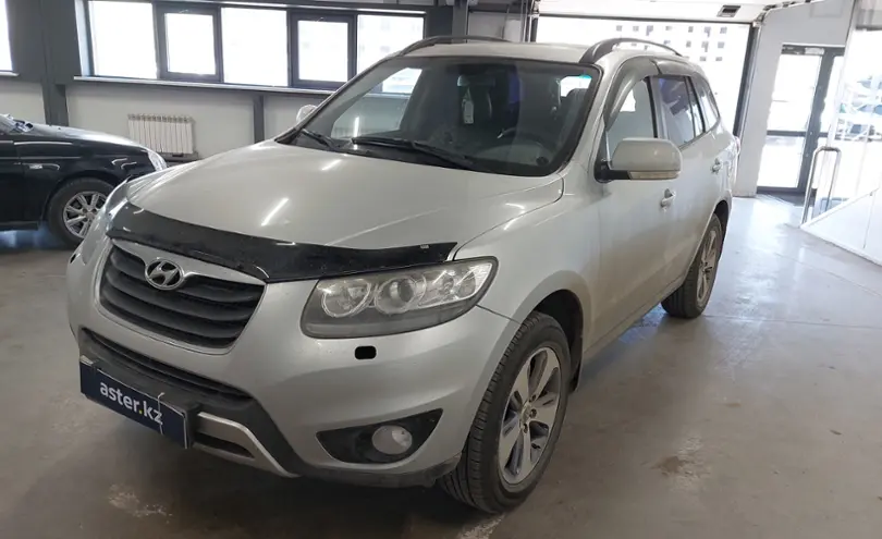 Hyundai Santa Fe 2011 года за 7 000 000 тг. в Астана