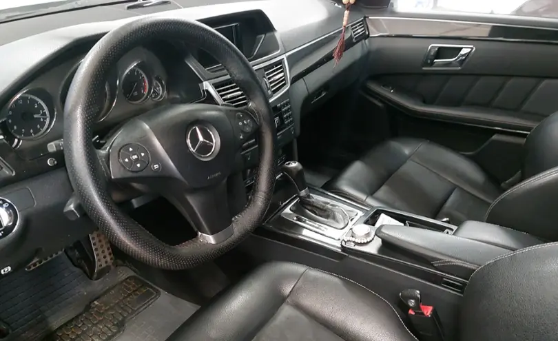 Mercedes-Benz E-Класс 2009 года за 7 000 000 тг. в Астана фото 5