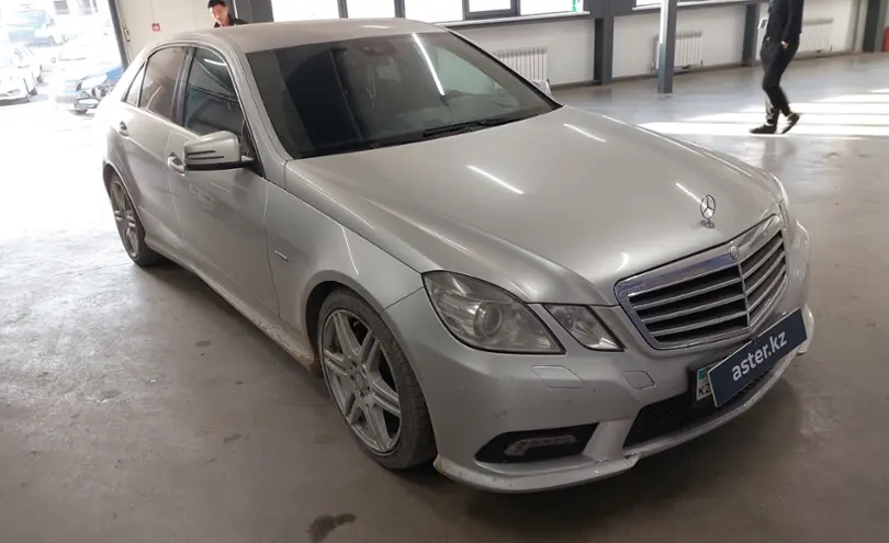 Mercedes-Benz E-Класс 2009 года за 7 000 000 тг. в Астана фото 2