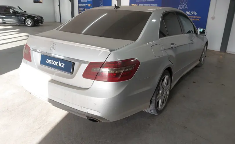 Mercedes-Benz E-Класс 2009 года за 7 000 000 тг. в Астана фото 3
