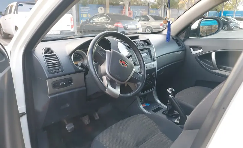 Geely Emgrand X7 2015 года за 4 200 000 тг. в Алматы фото 5
