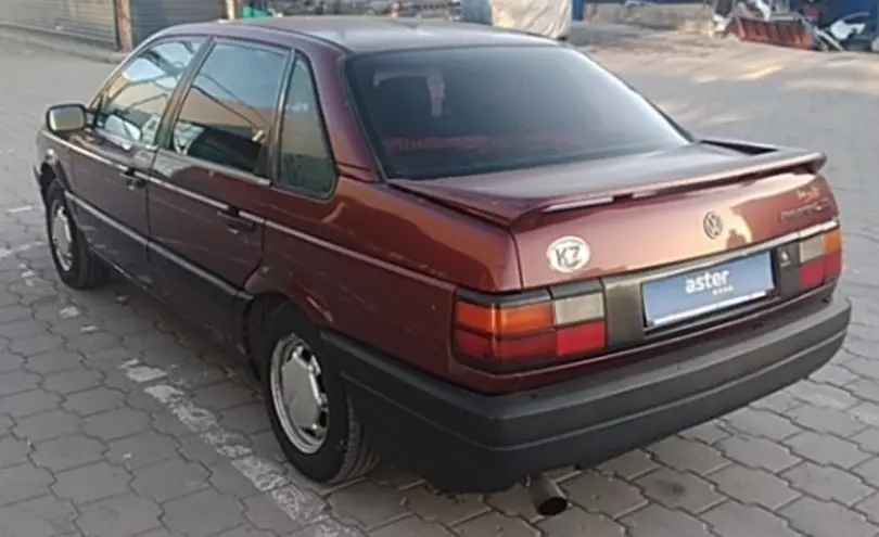 Volkswagen Passat 1991 года за 1 000 000 тг. в Караганда фото 2