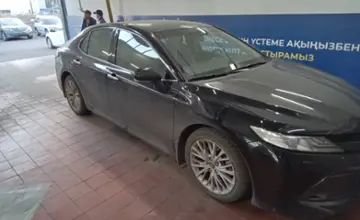 Toyota Camry 2019 года за 15 500 000 тг. в Астана фото 4