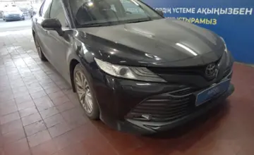 Toyota Camry 2019 года за 15 500 000 тг. в Астана фото 3