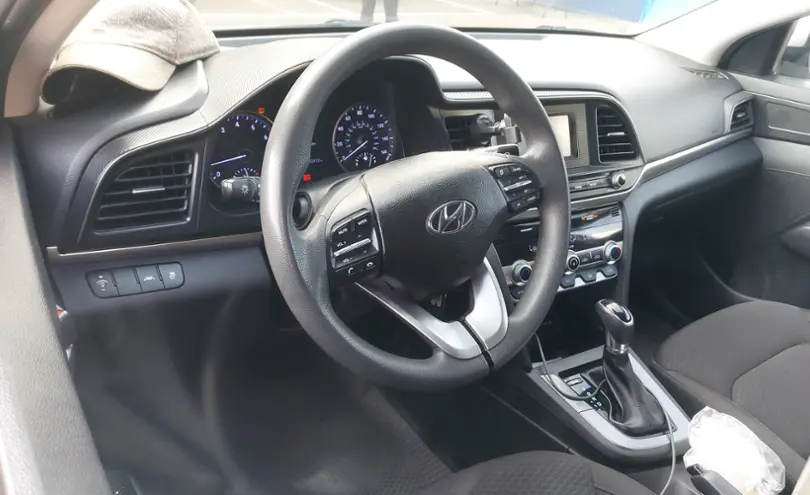 Hyundai Elantra 2019 года за 9 000 000 тг. в Алматы фото 5