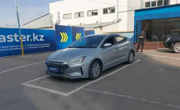 Hyundai Elantra 2019 года за 9 000 000 тг. в Алматы фото 1