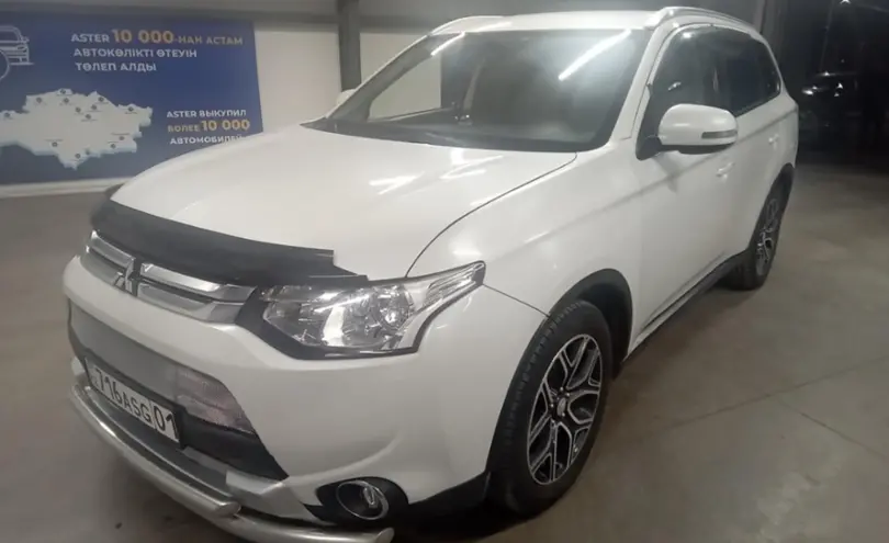 Mitsubishi Outlander 2014 года за 7 500 000 тг. в Астана