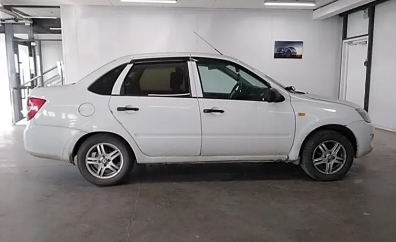 LADA (ВАЗ) Granta 2013 года за 2 300 000 тг. в Астана фото 4