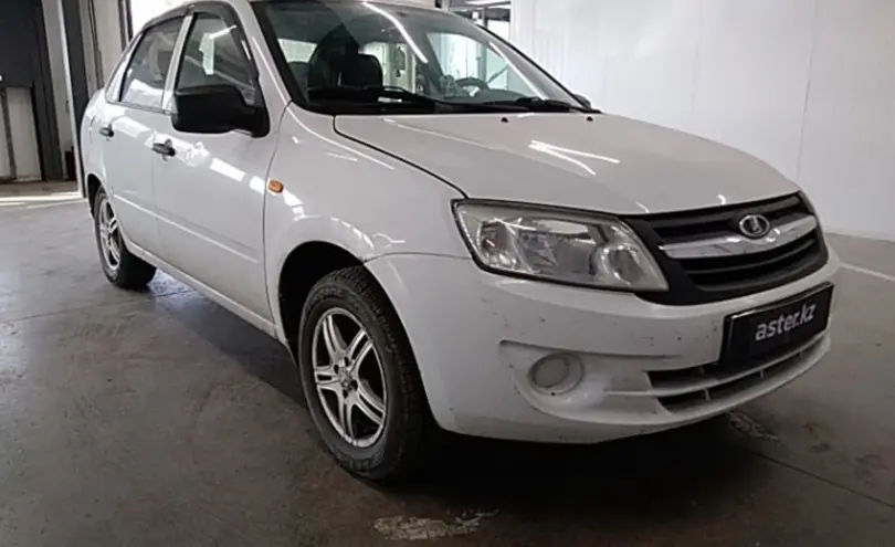 LADA (ВАЗ) Granta 2013 года за 2 300 000 тг. в Астана фото 3