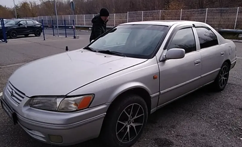 Toyota Camry 1998 года за 1 800 000 тг. в Усть-Каменогорск