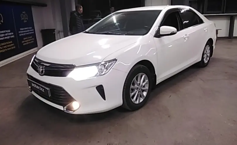 Toyota Camry 2015 года за 10 000 000 тг. в Астана