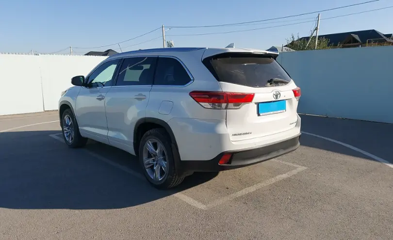 Toyota Highlander 2017 года за 20 000 000 тг. в Шымкент фото 4