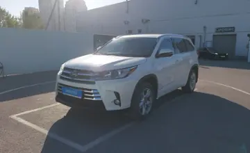Toyota Highlander 2017 года за 20 000 000 тг. в Шымкент фото 1