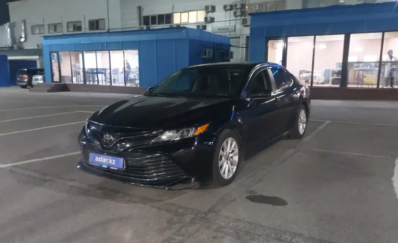 Toyota Camry 2020 года за 13 500 000 тг. в Алматы