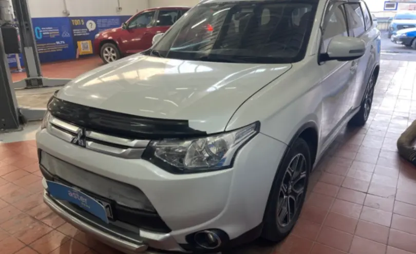 Mitsubishi Outlander 2014 года за 6 750 000 тг. в Астана