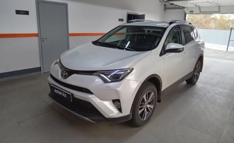 Toyota RAV4 2018 года за 12 000 000 тг. в Уральск