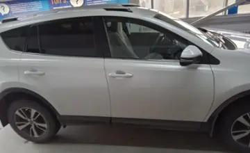 Toyota RAV4 2018 года за 12 000 000 тг. в Уральск фото 4