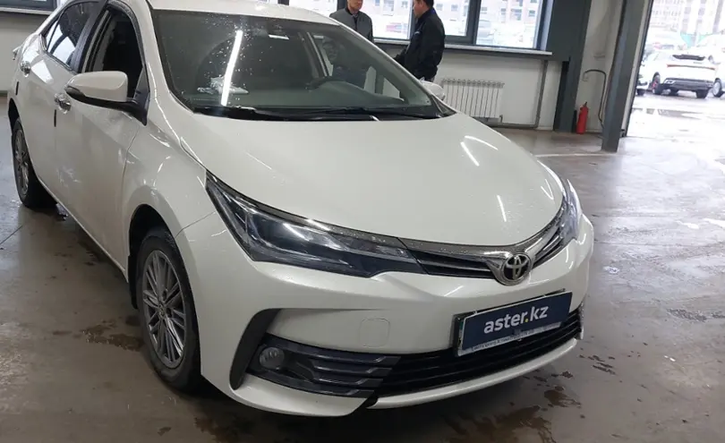 Toyota Corolla 2018 года за 8 800 000 тг. в Астана фото 2