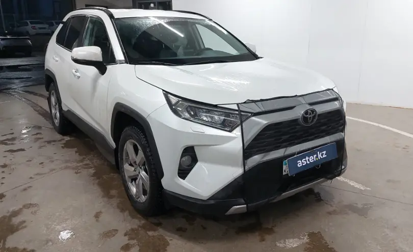 Toyota RAV4 2022 года за 18 000 000 тг. в Астана фото 2