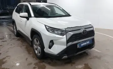 Toyota RAV4 2022 года за 18 000 000 тг. в Астана фото 2