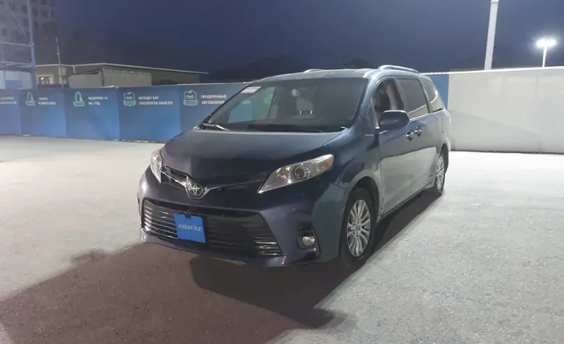 Toyota Sienna 2013 года за 12 500 000 тг. в Шымкент