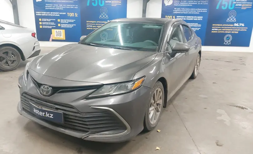 Toyota Camry 2022 года за 15 000 000 тг. в Астана