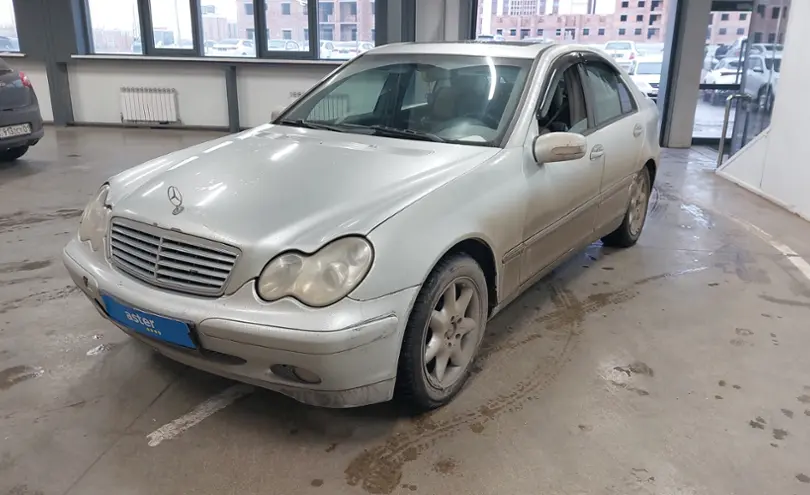 Mercedes-Benz C-Класс 2003 года за 2 300 000 тг. в Астана