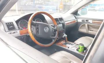 Volkswagen Touareg 2008 года за 5 500 000 тг. в Алматы фото 5