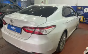 Toyota Camry 2021 года за 15 000 000 тг. в Астана