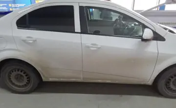 Chevrolet Aveo 2014 года за 3 200 000 тг. в Уральск фото 4