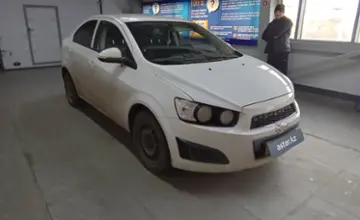 Chevrolet Aveo 2014 года за 3 200 000 тг. в Уральск фото 3