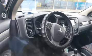 Mitsubishi Outlander 2015 года за 11 500 000 тг. в Алматы фото 5