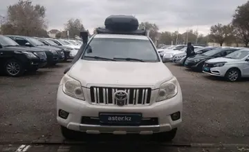 Toyota Land Cruiser Prado 2012 года за 15 000 000 тг. в Актобе фото 2
