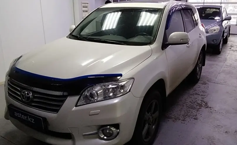 Toyota RAV4 2012 года за 8 000 000 тг. в Павлодар