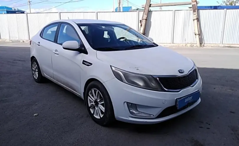 Kia Rio 2014 года за 4 000 000 тг. в Атырау фото 3