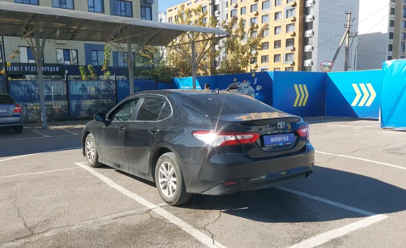 Toyota Camry 2019 года за 12 500 000 тг. в Алматы фото 4