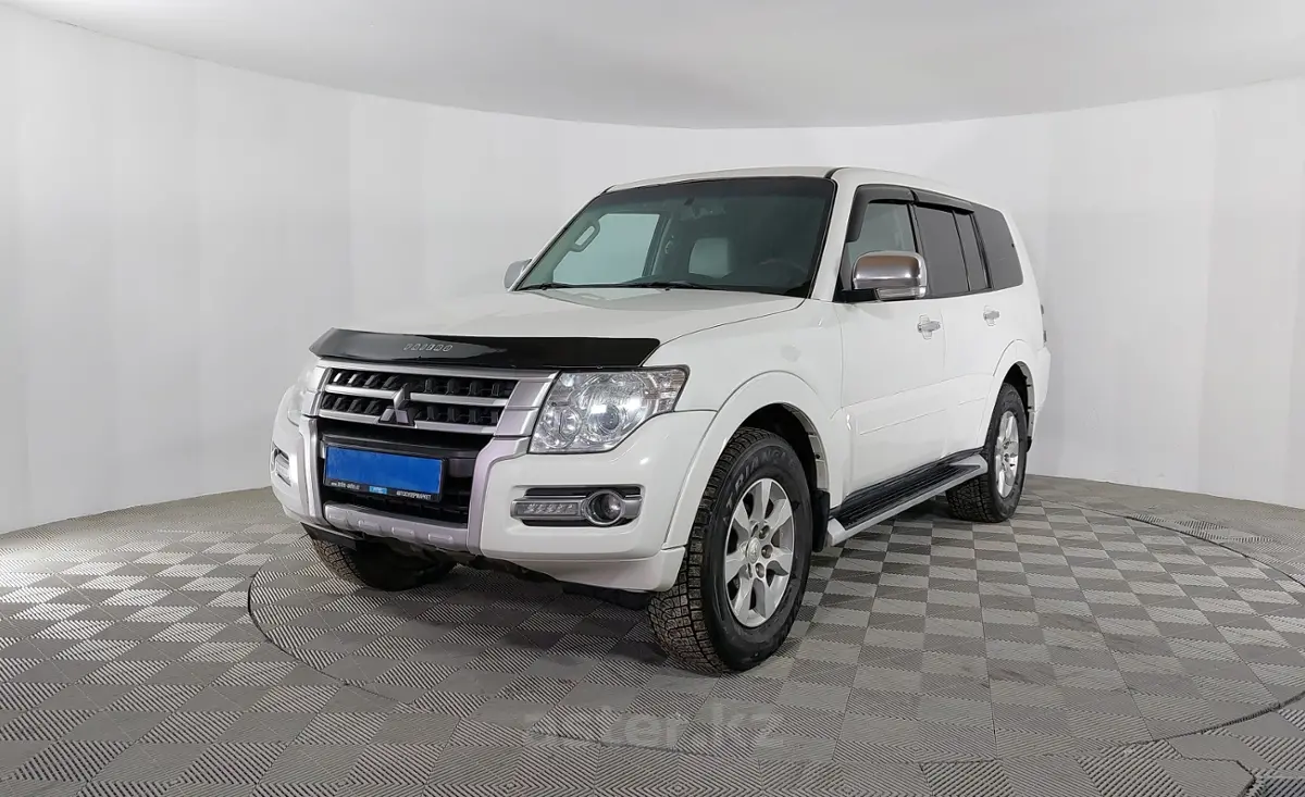 2019 Mitsubishi Pajero