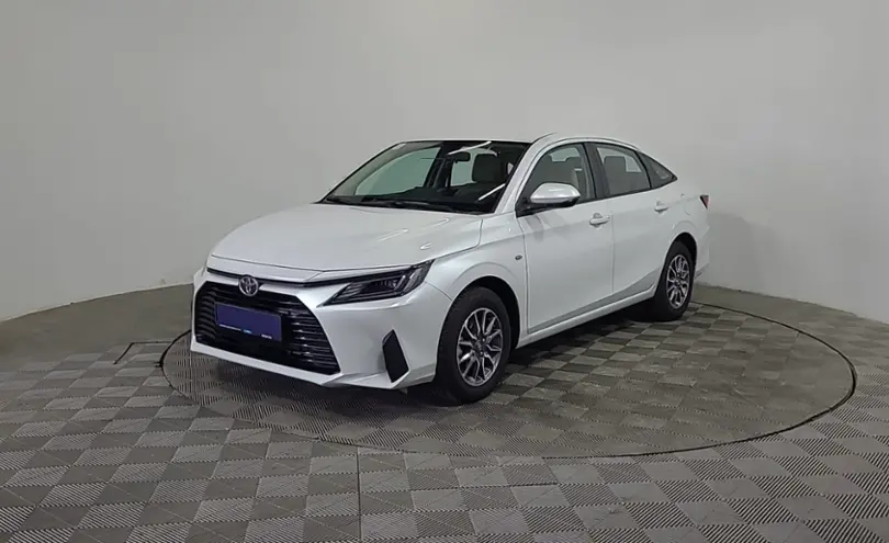 Toyota Yaris 2022 года за 11 100 000 тг. в Алматы