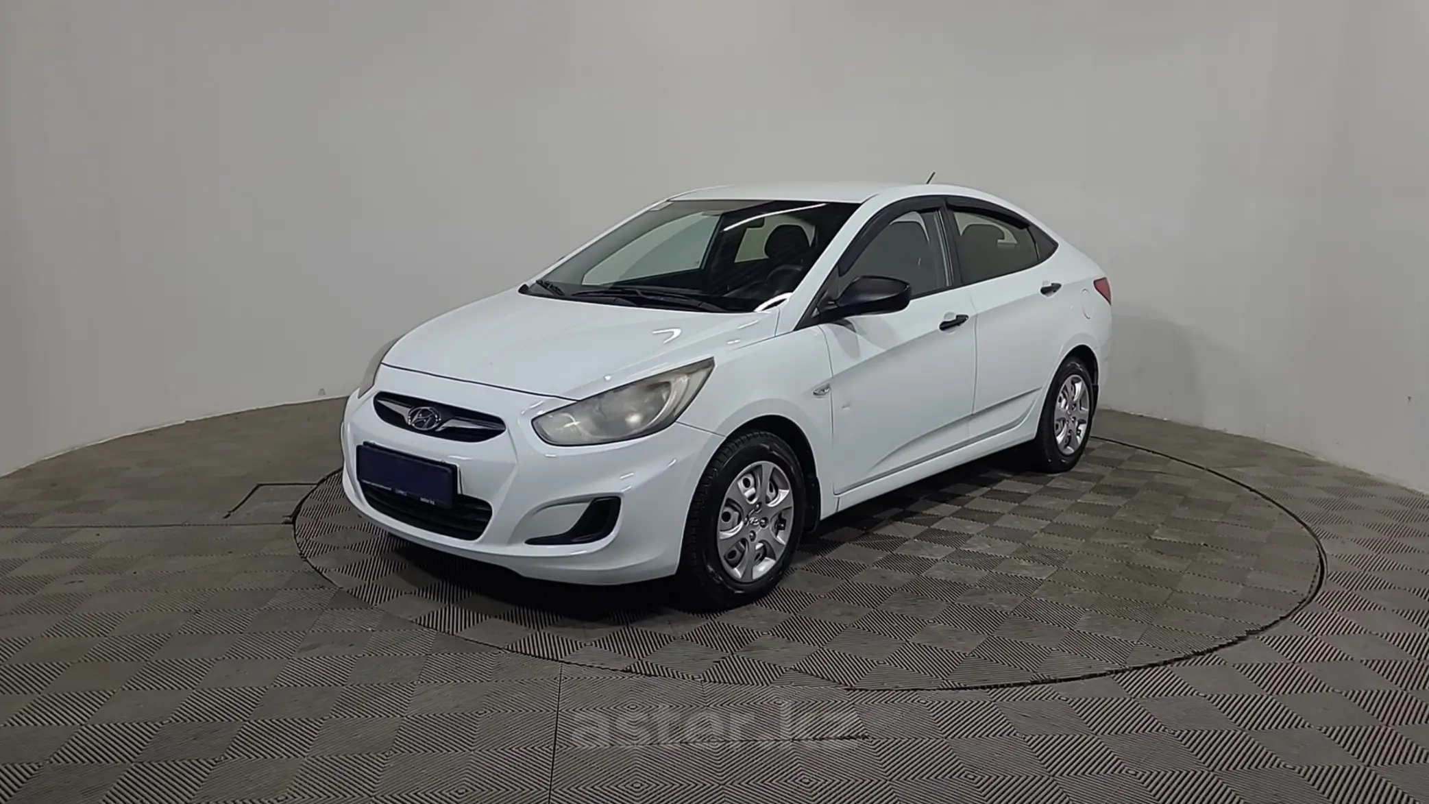 Hyundai Accent 2013