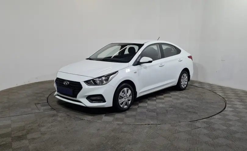 Hyundai Solaris 2018 года за 5 390 000 тг. в Алматы