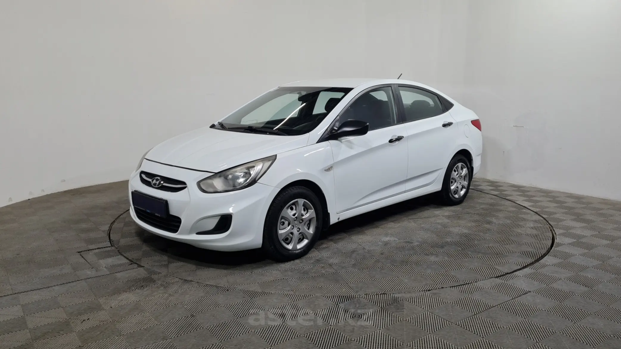 Hyundai Accent 2013