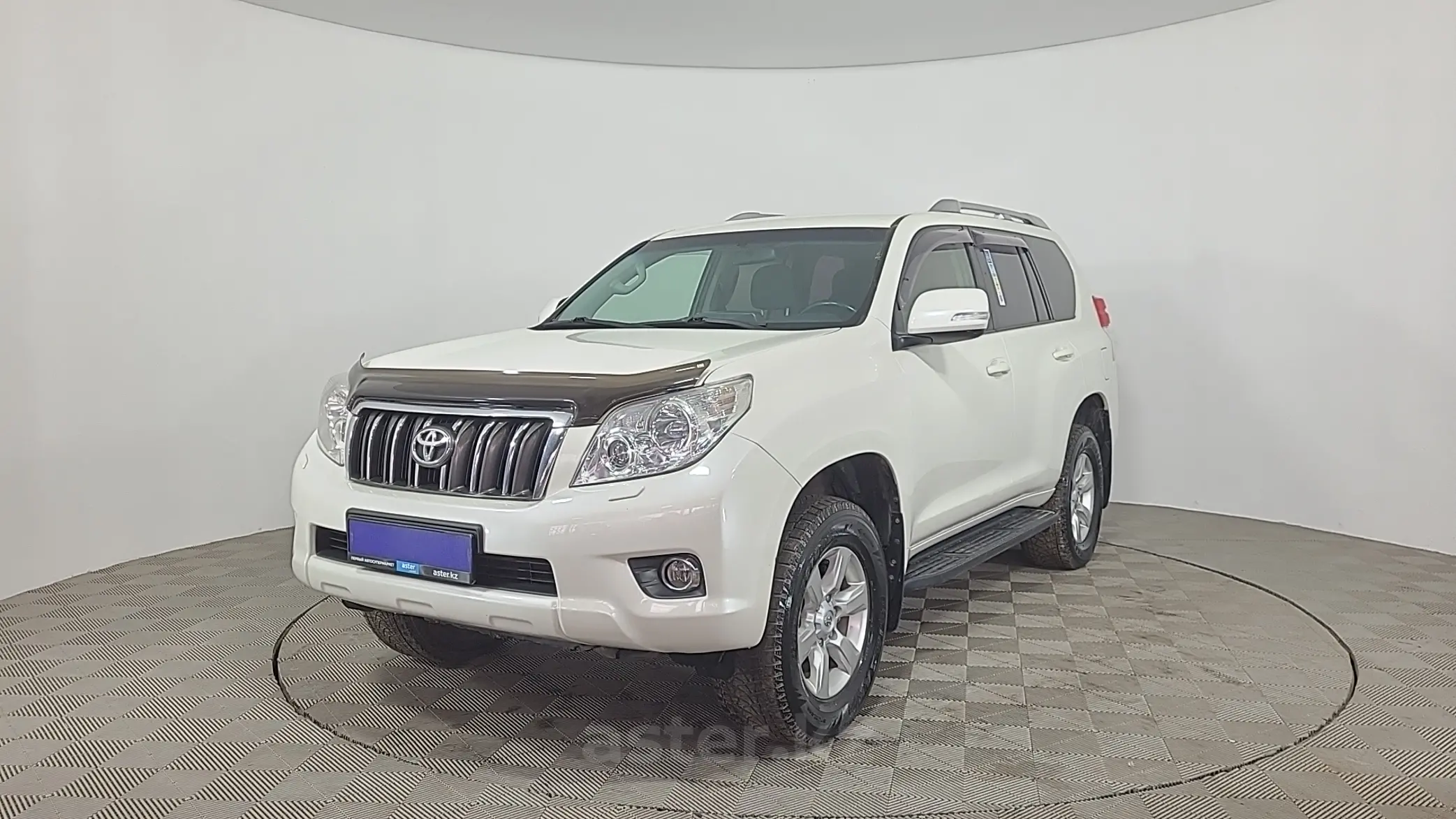 Toyota Land Cruiser Prado 2013