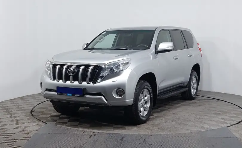 Toyota Land Cruiser Prado 2015 года за 17 290 000 тг. в Астана