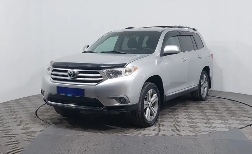 Toyota Highlander 2012 года за 11 690 000 тг. в Астана