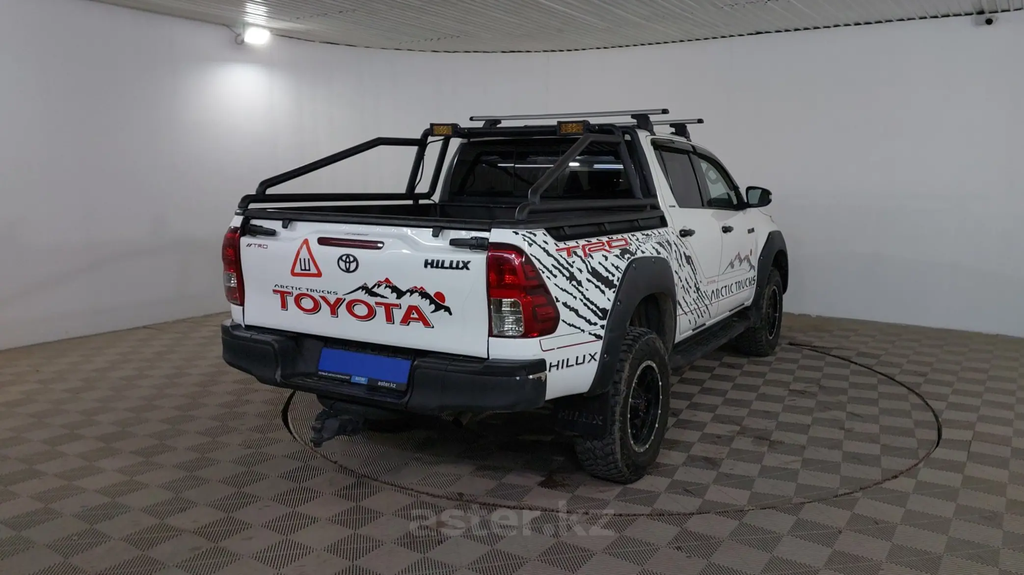 Купить Toyota Hilux 2019 года в Шымкенте, цена 15790000 тенге. Продажа  Toyota Hilux в Шымкенте - Aster.kz. №288703