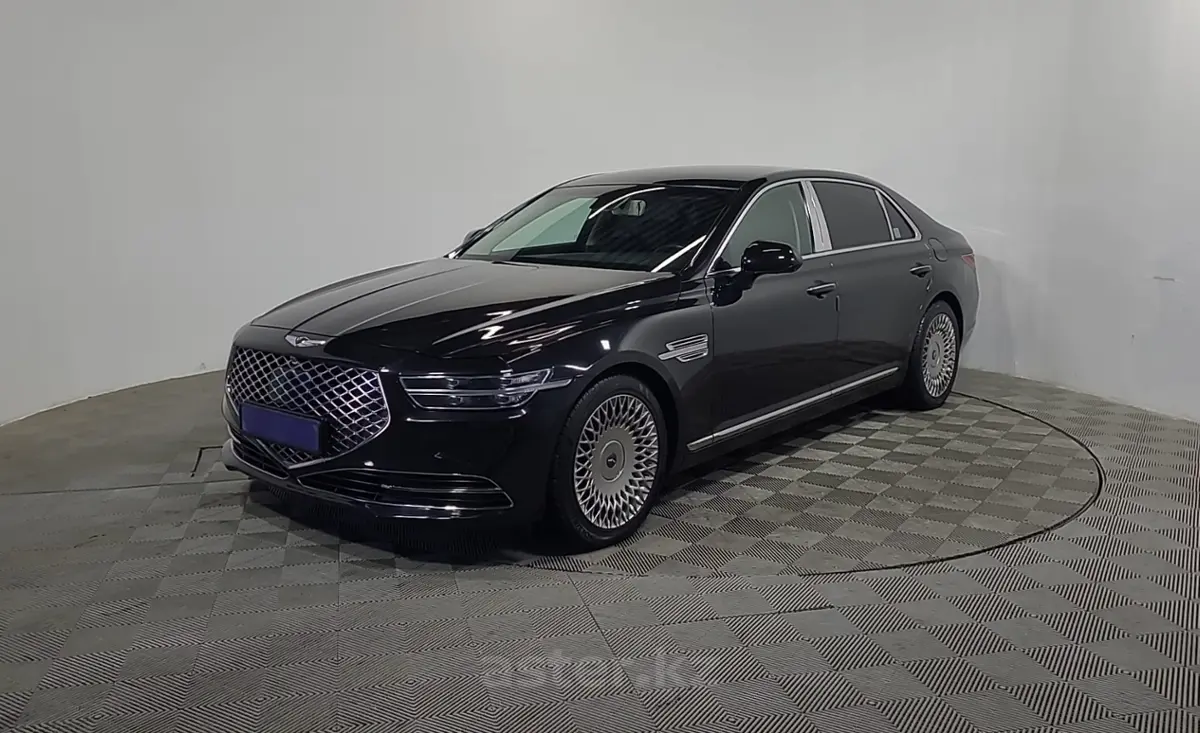 2018 Genesis G90