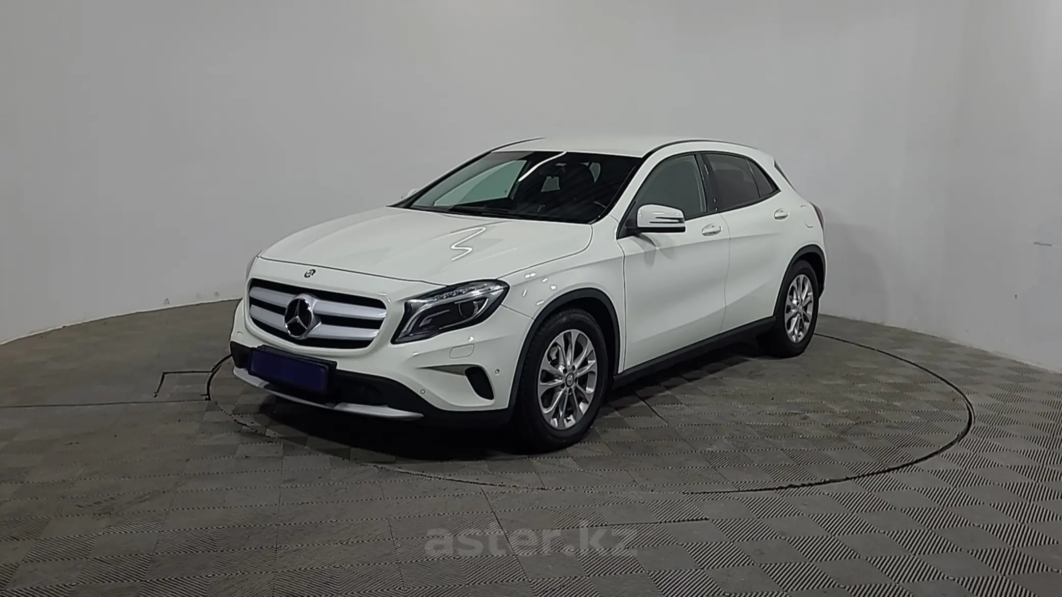 Mercedes-Benz GLA 2014