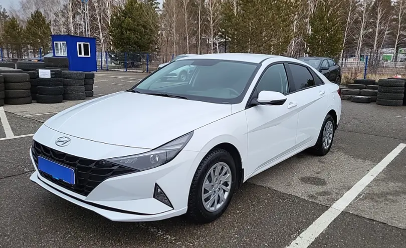 Hyundai Elantra 2023 года за 9 290 000 тг. в Усть-Каменогорск